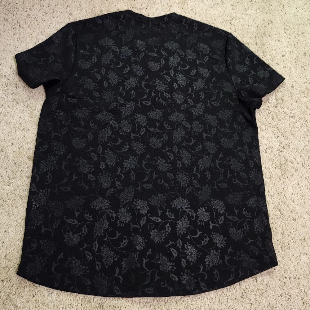 Guess Los Angeles Men's Black Floral-Texture Short-Sleeve Notch-Neck Sz L - Picture 8 of 11